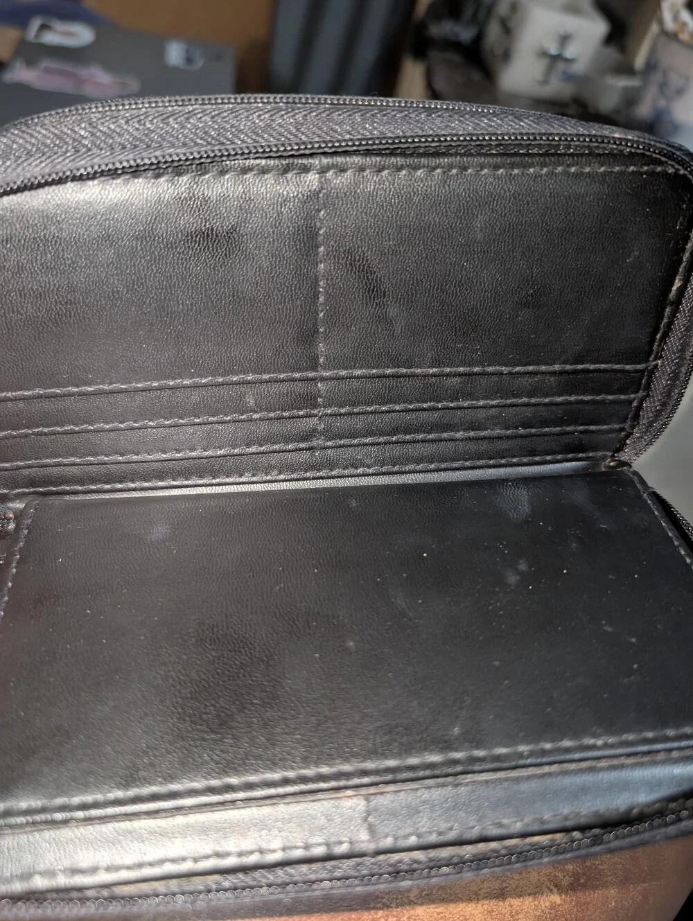 Vintage Willi Smith Black Acordian Style Wallet